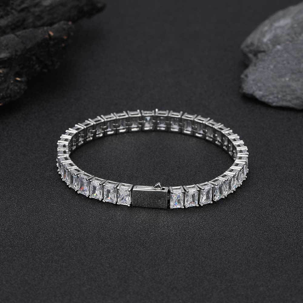 💎 FURMO - “Diamond Cut” Iced Bracelet